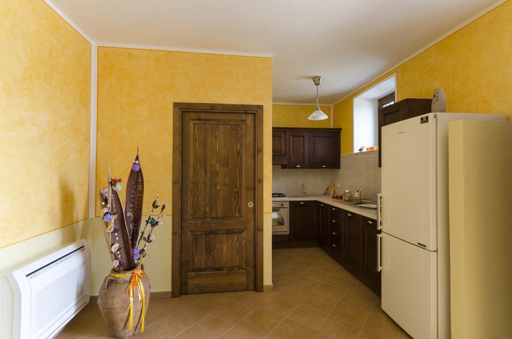 Al Casale Dei Nonni Bed & Breakfast Laureana Cilento Екстериор снимка