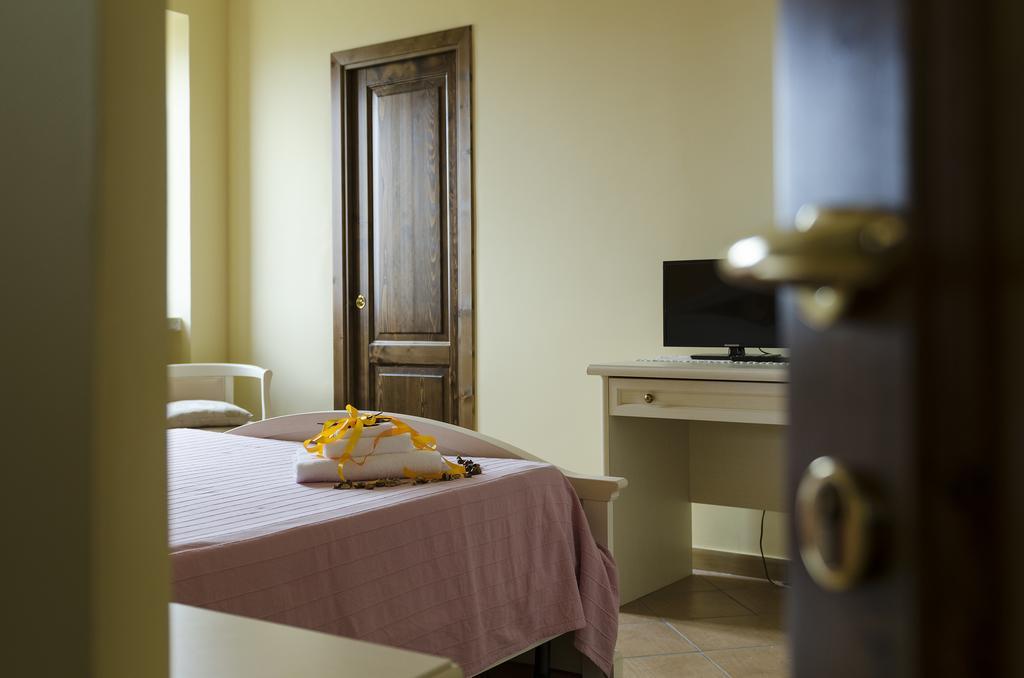 Al Casale Dei Nonni Bed & Breakfast Laureana Cilento Екстериор снимка